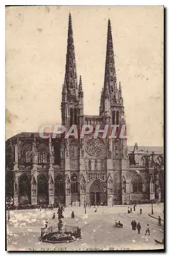 Cartes postales Bordeaux La Cathedrale