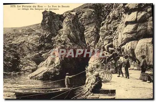 Ansichtskarte AK La Pointe du Raz Le Port de Bestree Le refuge des Barques des Pecheurs