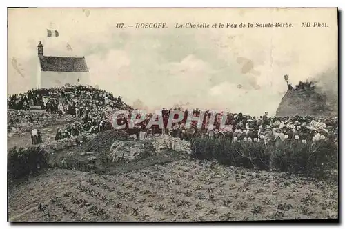 Ansichtskarte AK Roscoff La Chapelle et le Feu de la Sainte Barbe