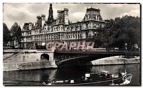 Cartes postales moderne Paris Hotel de ville Bateau Peniche