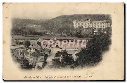 Cartes postales Bagnoles de l'Orne Vue generale du Lac et du Grand Hotel