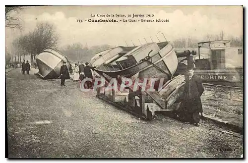 Cartes postales La Crue de la Seine 30 Janvier 1710 Courbevoie Le Quai Bateaux echoues