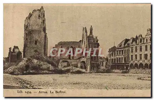 Cartes postales Arras Le Beffroi Militaria