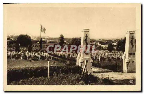 Ansichtskarte AK Verdun Cimetiere Militaire du Faubourg Pave