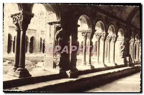 Ansichtskarte AK Arles en Provence Cour du Cloitre Saint Trophime