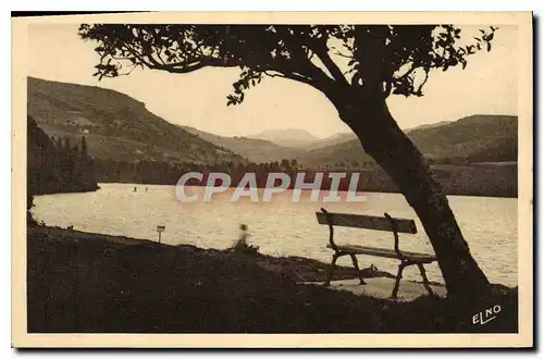 Ansichtskarte AK Lac d'Issarles Ardeche paysage contre jour perspective du Mezeno