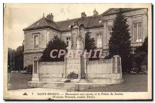 Cartes postales Saint Brieuc Monument aux morts et le Palais de Justice