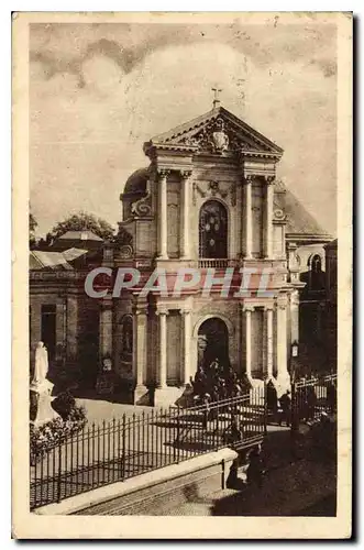 Cartes postales Lisieux La caheplle des carmelites La facade