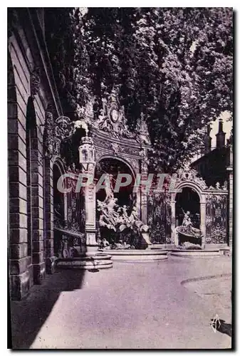 Cartes postales Nancy La Ville Aux Portes D or Fontaine de Neptune