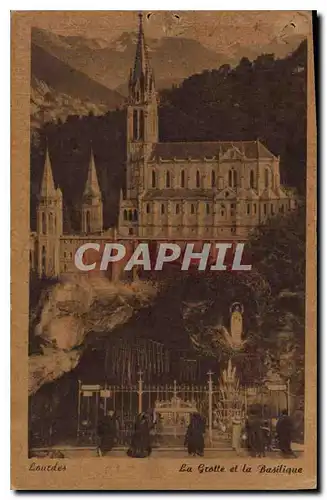 Cartes postales Lourdes La Grotte et la Basilique