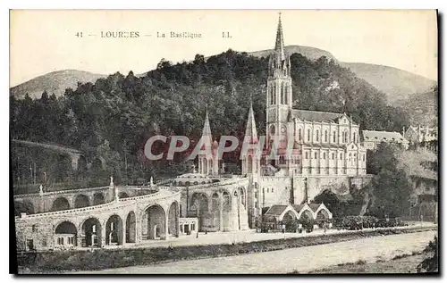 Cartes postales Lourdes La Basilique