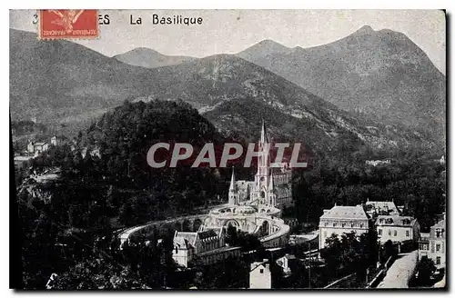 Cartes postales Lourdes La Basilique