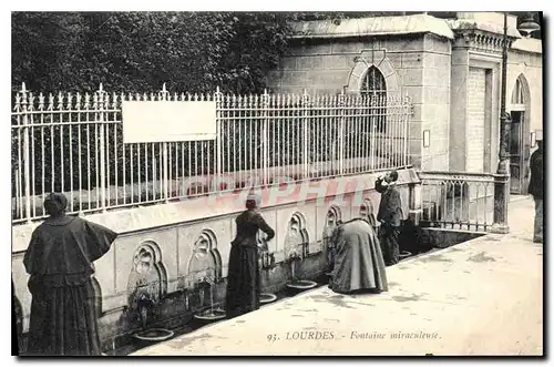 Cartes postales Lourdes Fontaine miraculeuse