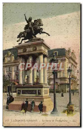 Cartes postales Clermont Ferrand La Statue de Vercingetorix