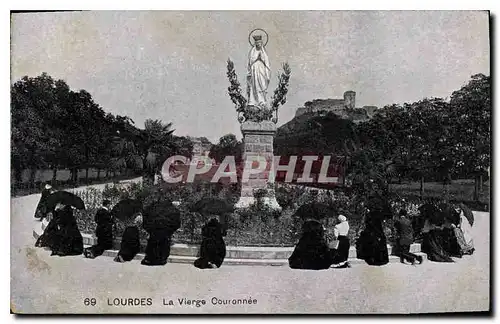 Cartes postales Lourdes La Vierge Couronnee