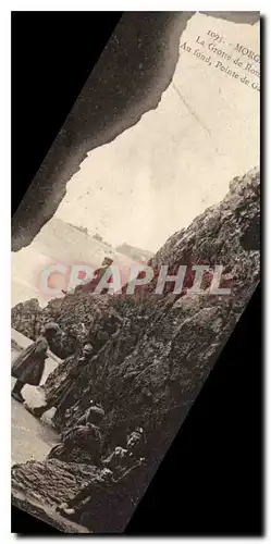 Ansichtskarte AK Morgat La grotte de Romeo Au fond Pointe de Gador