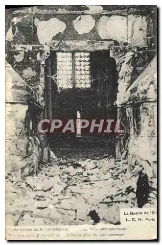 Ansichtskarte AK La Guerre de 1914 Porte laterale de la cathedrale Militaria