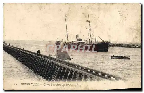 Cartes postales Dunkerque Cargo Boad dans les Jetees