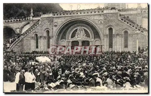 Cartes postales Lourdes Benediction des Malades