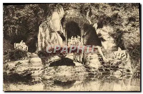 Cartes postales Versailles Le Parc La Grotte des Bains d'Apollon