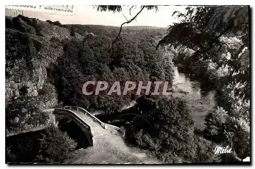 Ansichtskarte AK Pierre Perthuis (Yonne) Vallee de la Cure Le Pont Romain