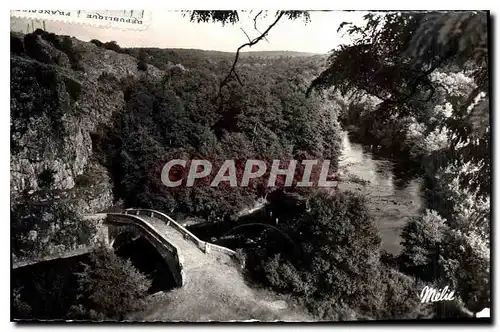 Cartes postales Pierre Perthuis (Yonne) Vallee de la Cure Le Pont Romain