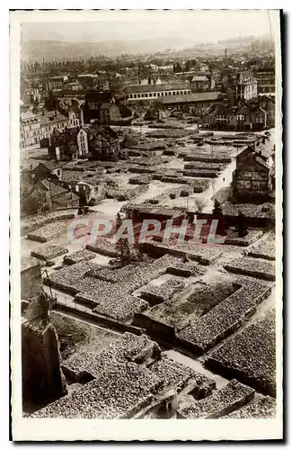 Cartes postales Cathedrale de Saint Die (Vosges) De la tour le quartier epargne au dela des ruines Militaria