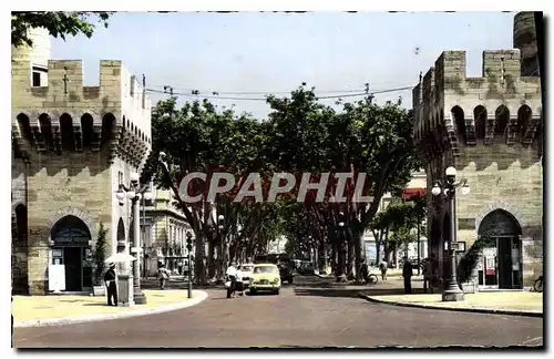 Cartes postales Avignon Porte de la Republique Cours Jean Jaures