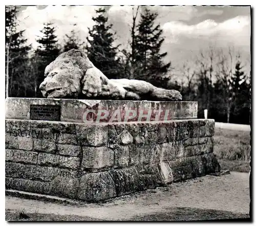 Cartes postales Verdun et les Champs de Bataille Le Lion de la Chapelle Sainte Fine