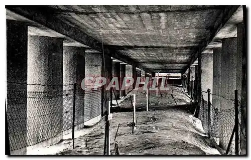 Cartes postales Verdun et les Champs de Bataille Le Monument de la Tranchee des Baionnettes Interieur