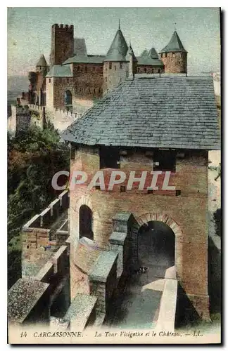 Cartes postales Carcassonne La tour Visigothe et le Chateau