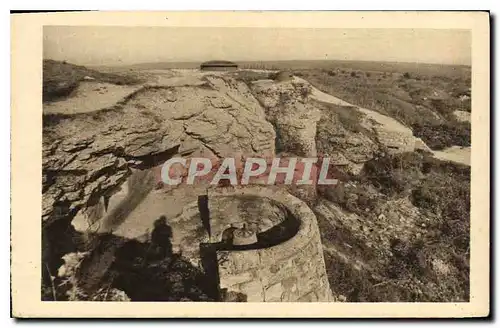 Ansichtskarte AK Fort de Douaumont Emplacement d'un mitrailleuse contre avion sur la face sud du fort