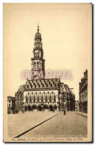 Ansichtskarte AK Arras La petite Place et l'Hotel de Ville