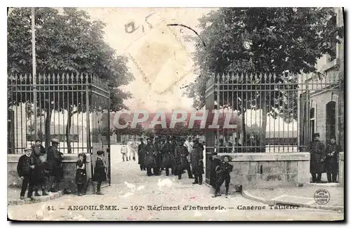 Ansichtskarte AK Angouleme Regiment d'infanterie caserne Taillerer Militaria
