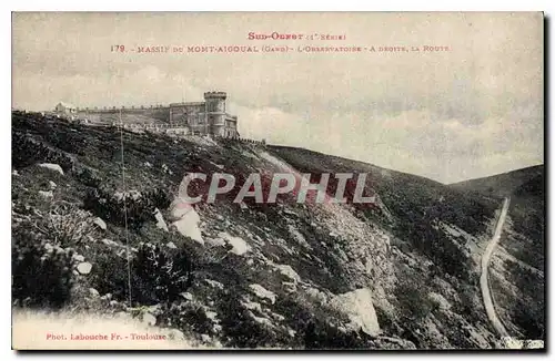 Ansichtskarte AK Massif du Momt aigoual L'observatoire A droite la route