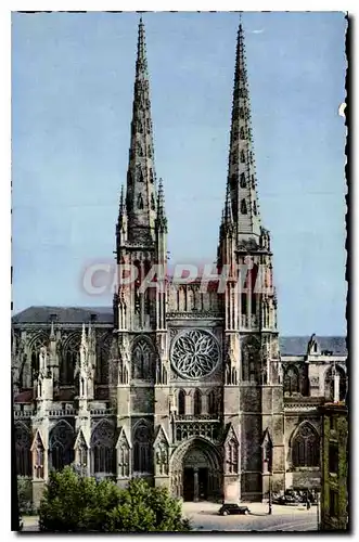 Cartes postales moderne Bordeaux Gironde les Fleches de la cathedrale St Andre Golerie Rosace Portique ogival facade Nor