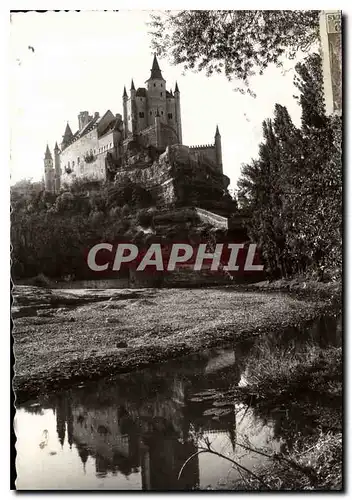 Cartes postales moderne El Alcazar chateau reflechi a l'Eresma Segovia