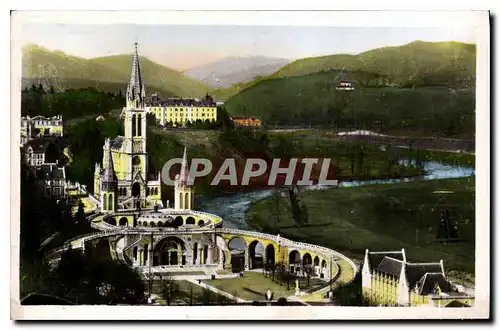 Ansichtskarte AK Lourdes la basilique vue du chateau Fort