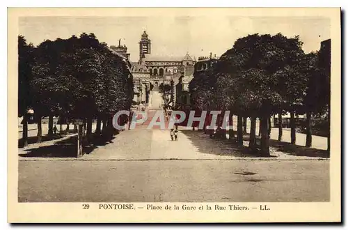 Cartes postales Pontoise Place de la gare et la rue Thiers