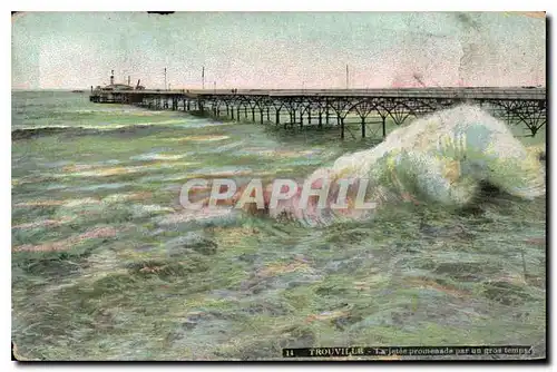 Cartes postales Trouville la jetes promenade par gros temps