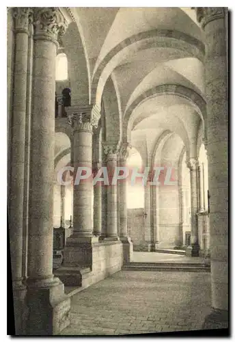 Cartes postales Fontgombault L'Eglise abbatiale Le Deambulatoire