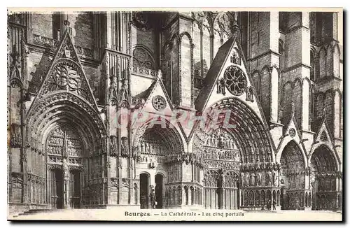 Cartes postales Bourges la cathedrale les cinq portails