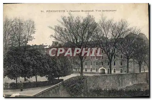 Ansichtskarte AK Perigueux Caserne Bugeaud Vue Interieure Militaria