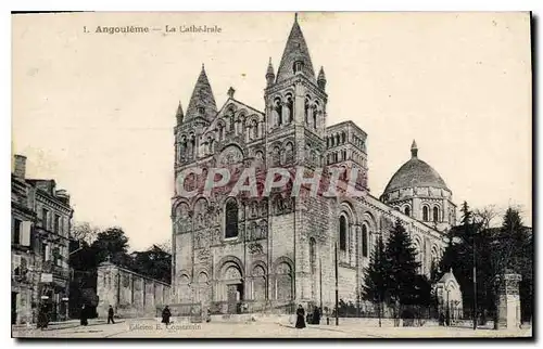 Cartes postales Angouleme La Cathedrale