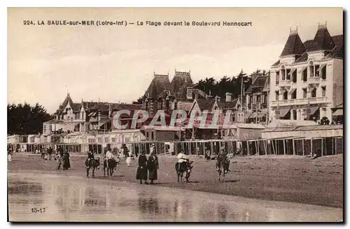 Cartes postales La Baule sur Mer Loire Inf La Plage devant le Boulevard Hennecart