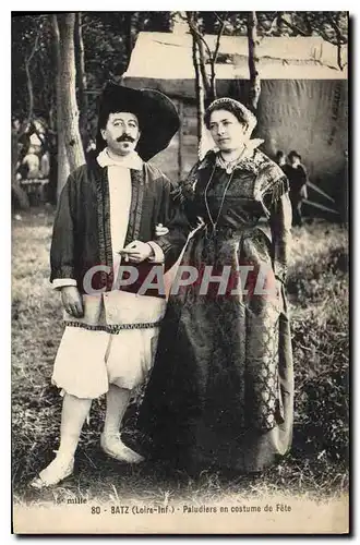 Ansichtskarte AK Batz Loire Paludiers en costume de Fete