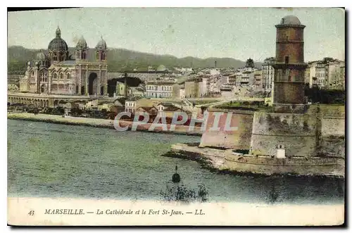 Cartes postales Marseille la cathedrale et le Fort St jean