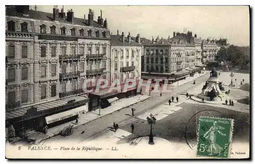 Cartes postales Valence Place de la Republique