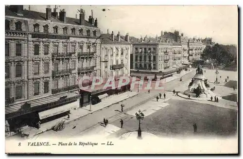 Cartes postales Valence Place de la Republique