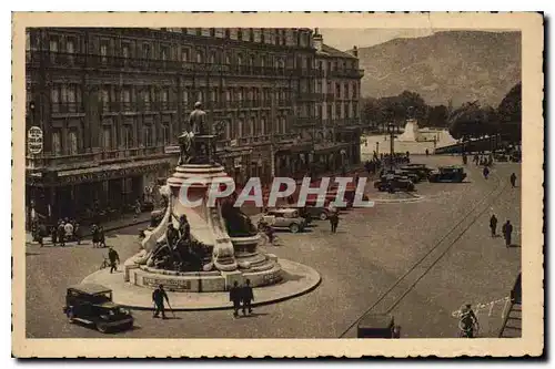 Ansichtskarte AK Valence Statue d'Emile Augier Place de la Republique et l'Hotel de la Croix d'Or